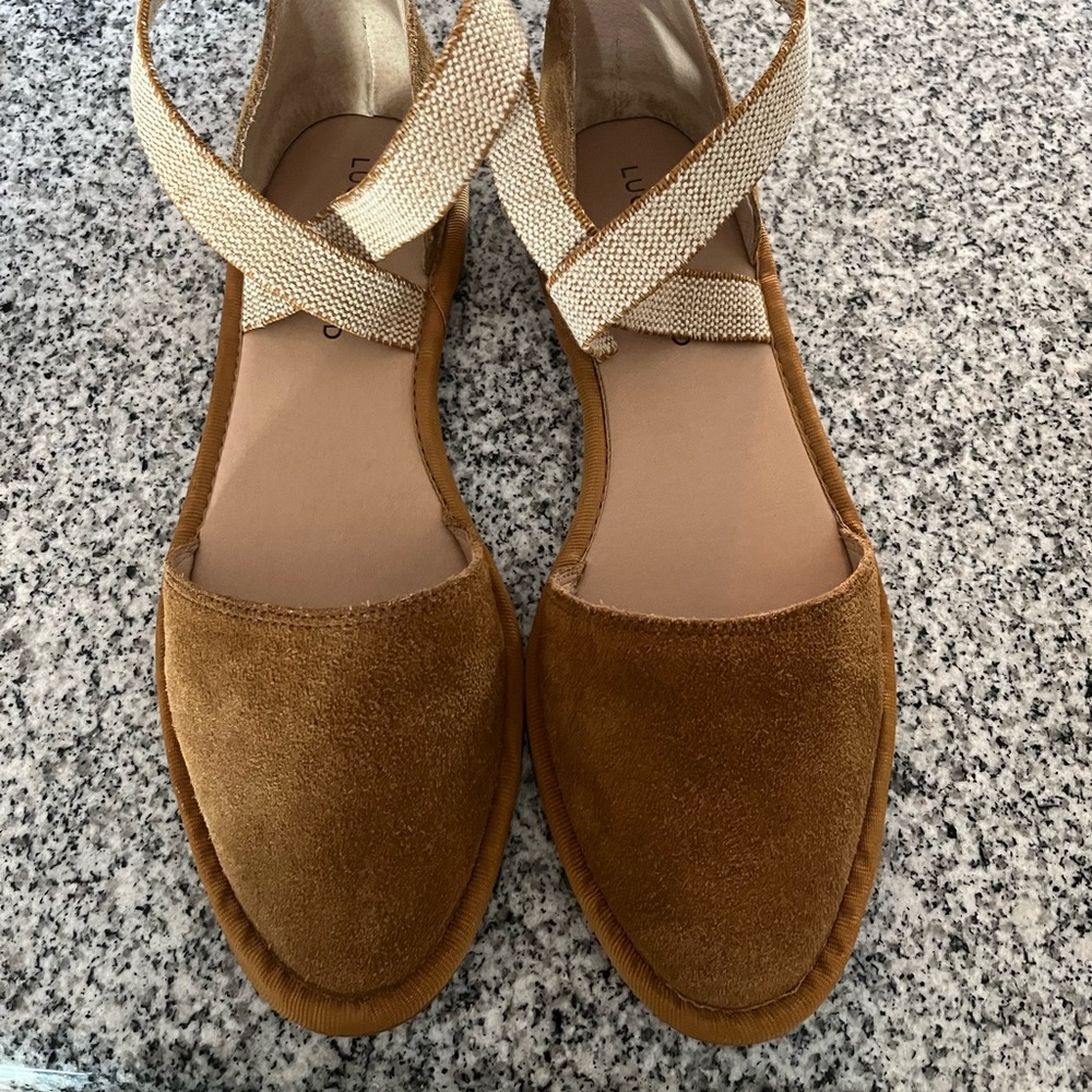 Lucky women’s shoes size 8.5